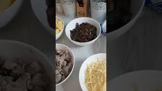 Картошка с мясом в горшочках